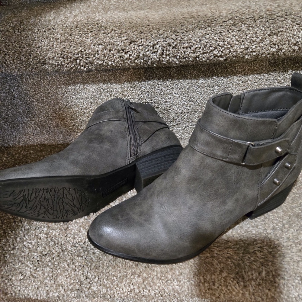 Stylish Gray Ankle Boots